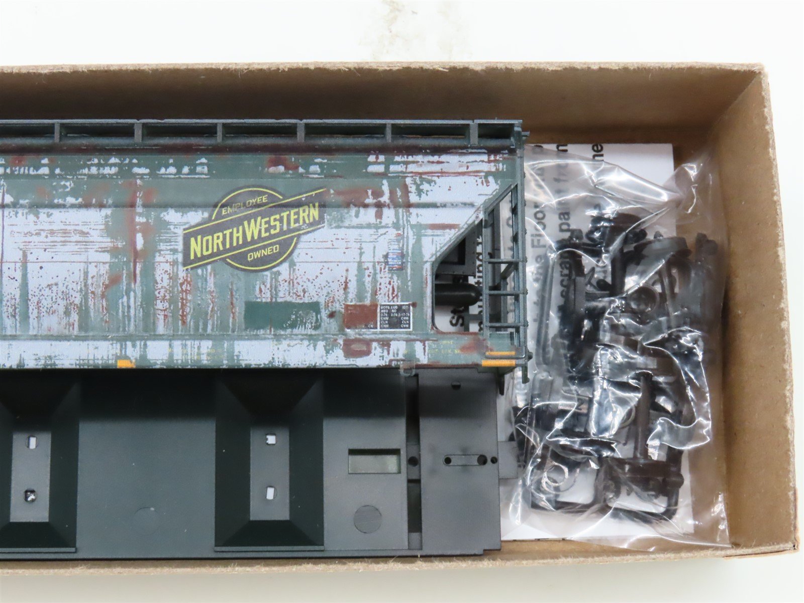 HO Accurail/Micro-Trains MTL Kit #2200-003 UP/ex-CNW 2-Bay Hopper - Weathered