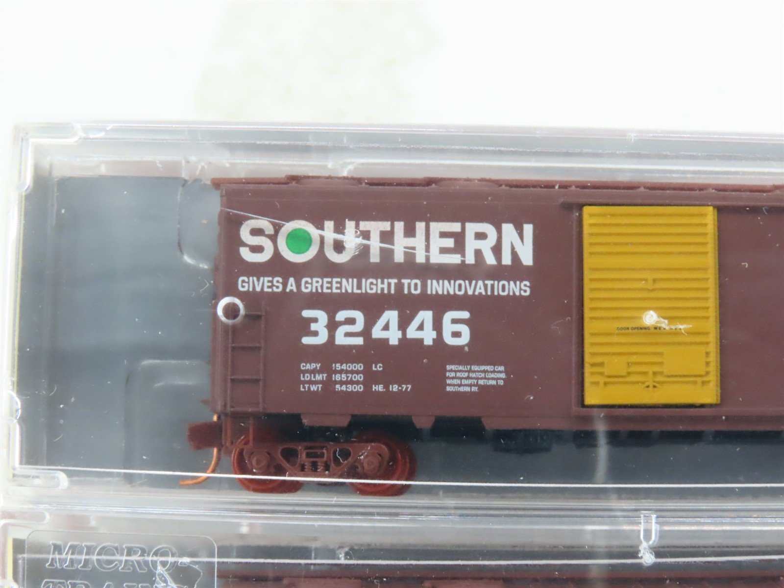 N Micro-Trains MTL NSE 14-51 SOU Southern Green Light 40' Box Cars 2-Pack