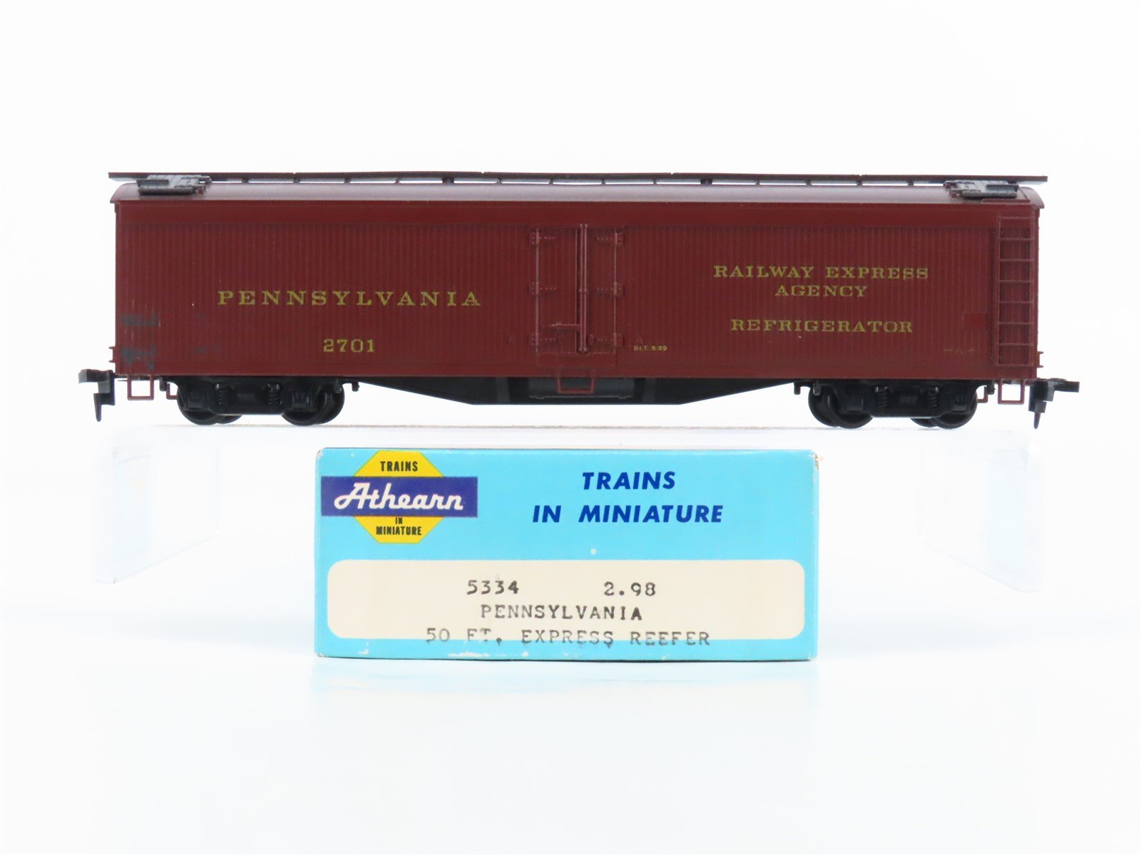 HO Scale Athearn 5334 PRR Pennsylvania Railroad 50' Express Reefer #2701