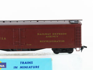 HO Scale Athearn 5334 PRR Pennsylvania Railroad 50' Express Reefer #2701