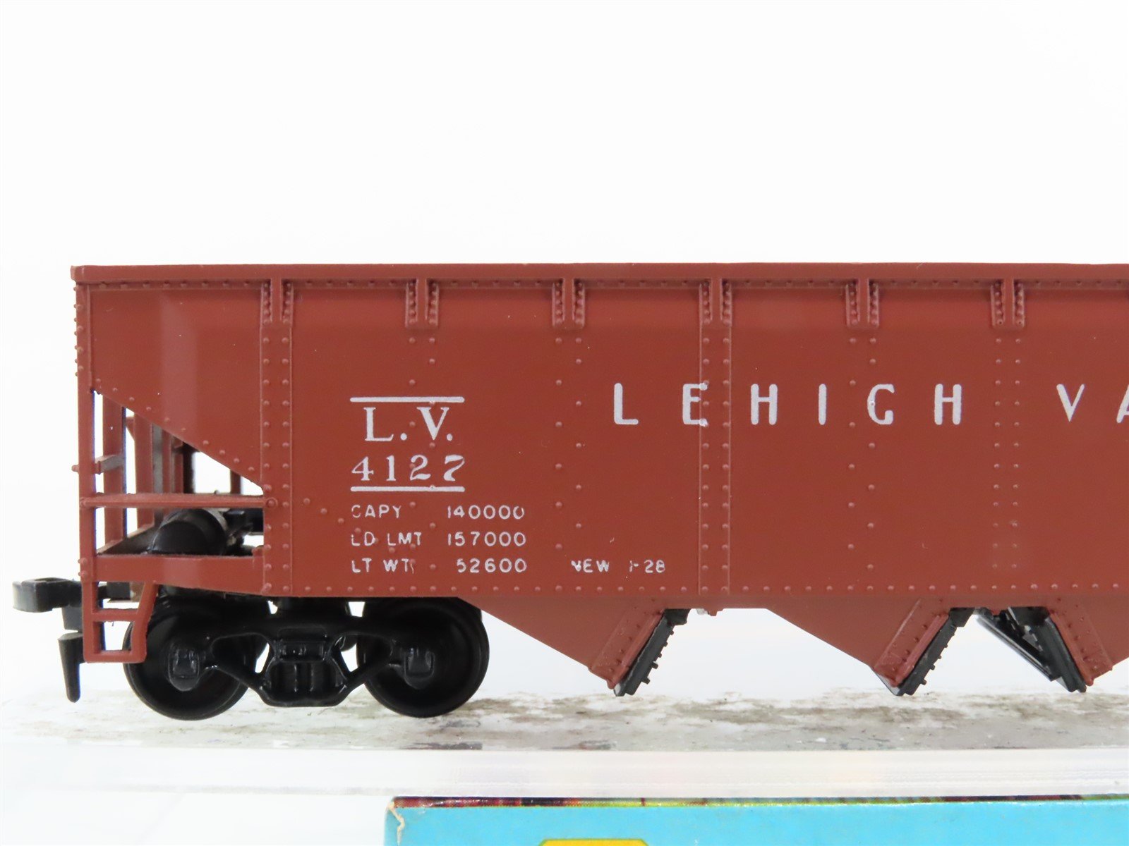HO Scale Athearn 1750 LV Lehigh Valley Railroad 4-Bay Open Hopper #4127