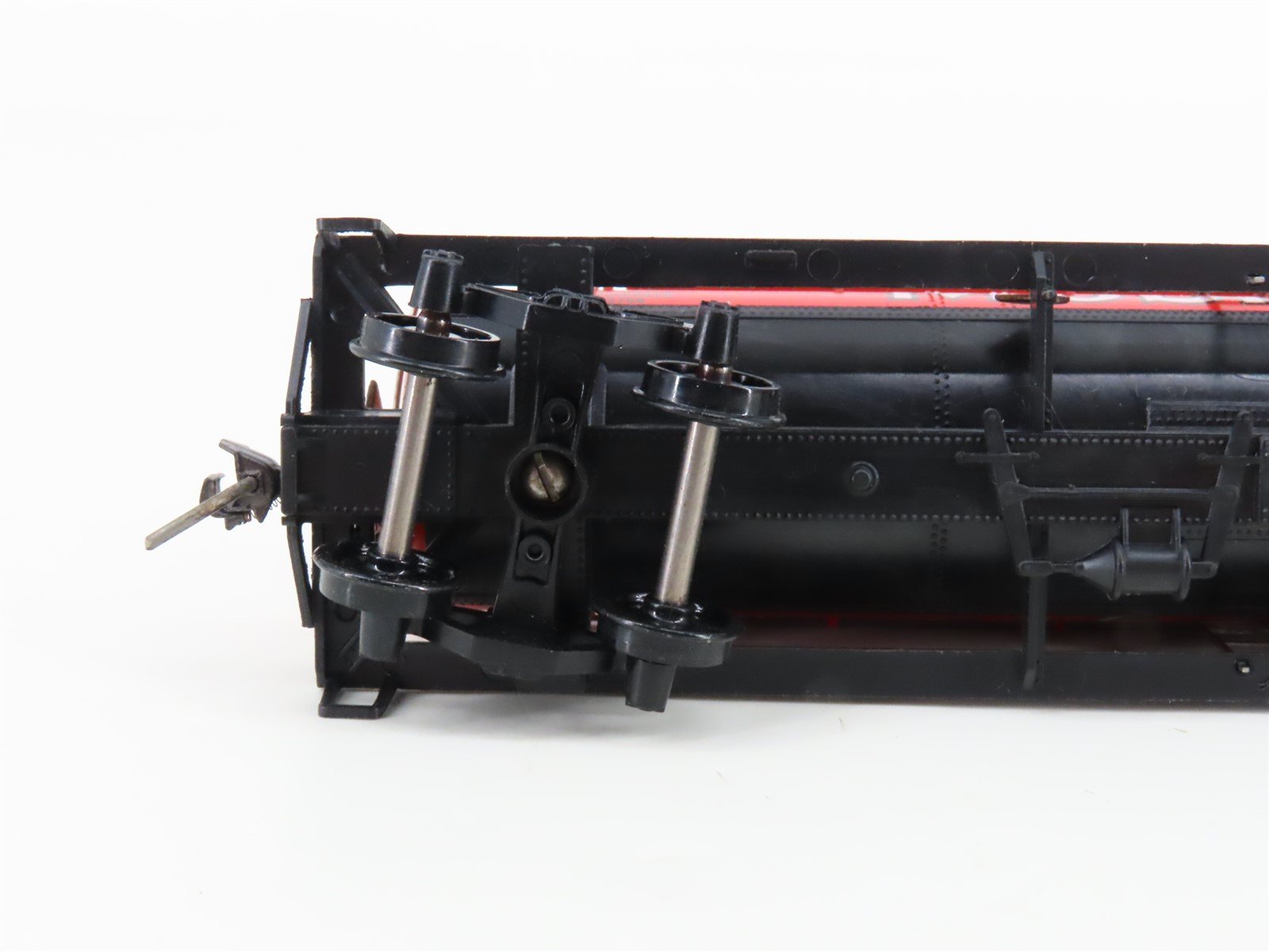 HO Scale Athearn 1503 WSRX Mobilgas Triple Dome Tank Car #2387