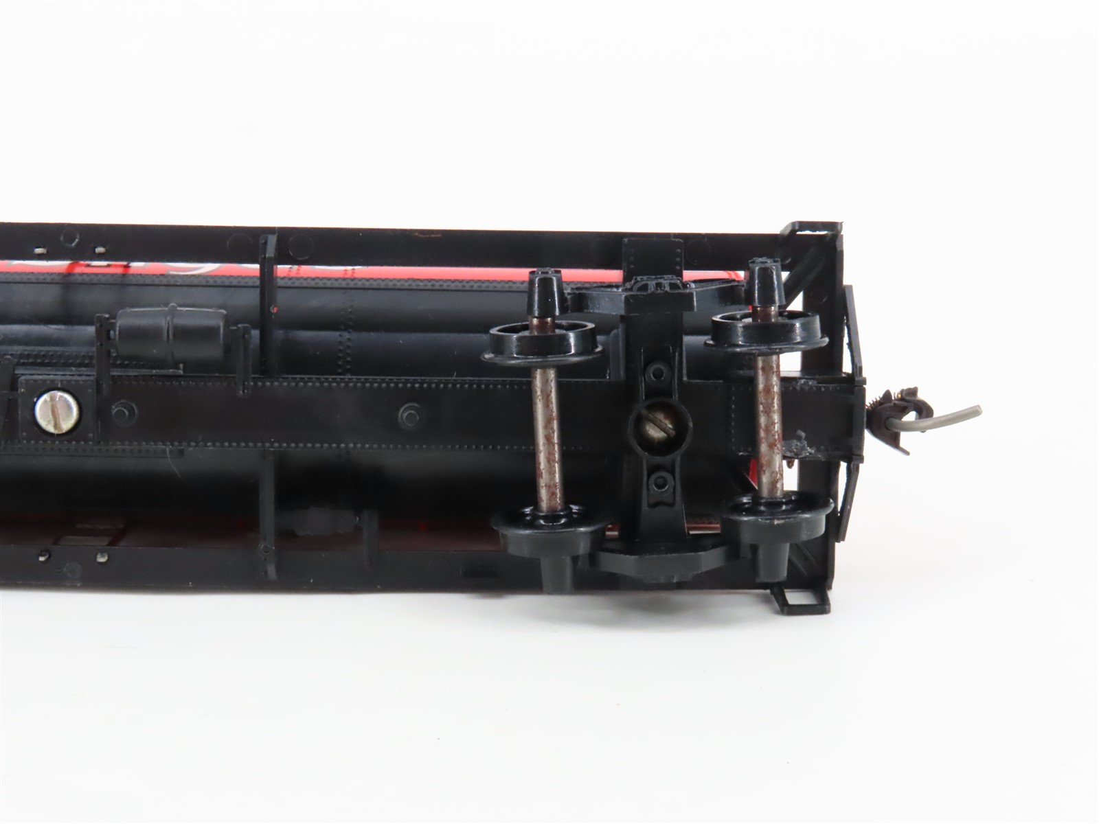 HO Scale Athearn 1503 WSRX Mobilgas Triple Dome Tank Car #2387
