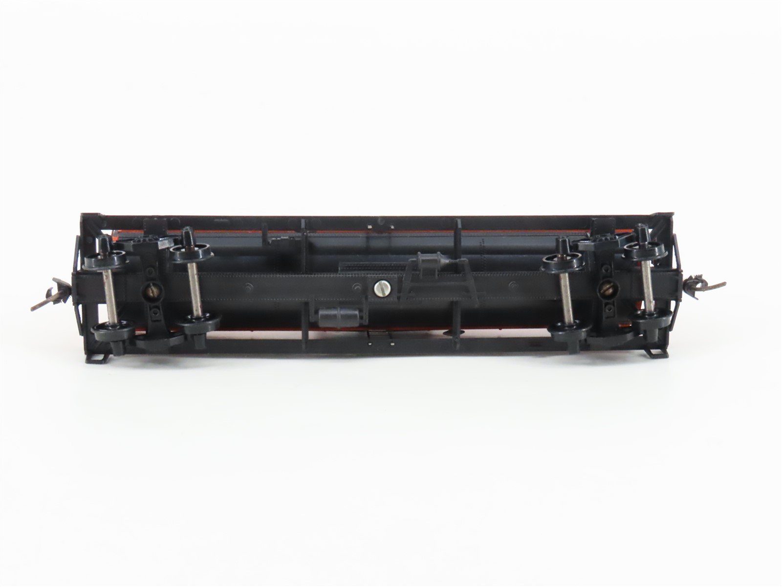 HO Scale Athearn 1550 GATX Gulf Chemical Single Dome Tank Car #2605