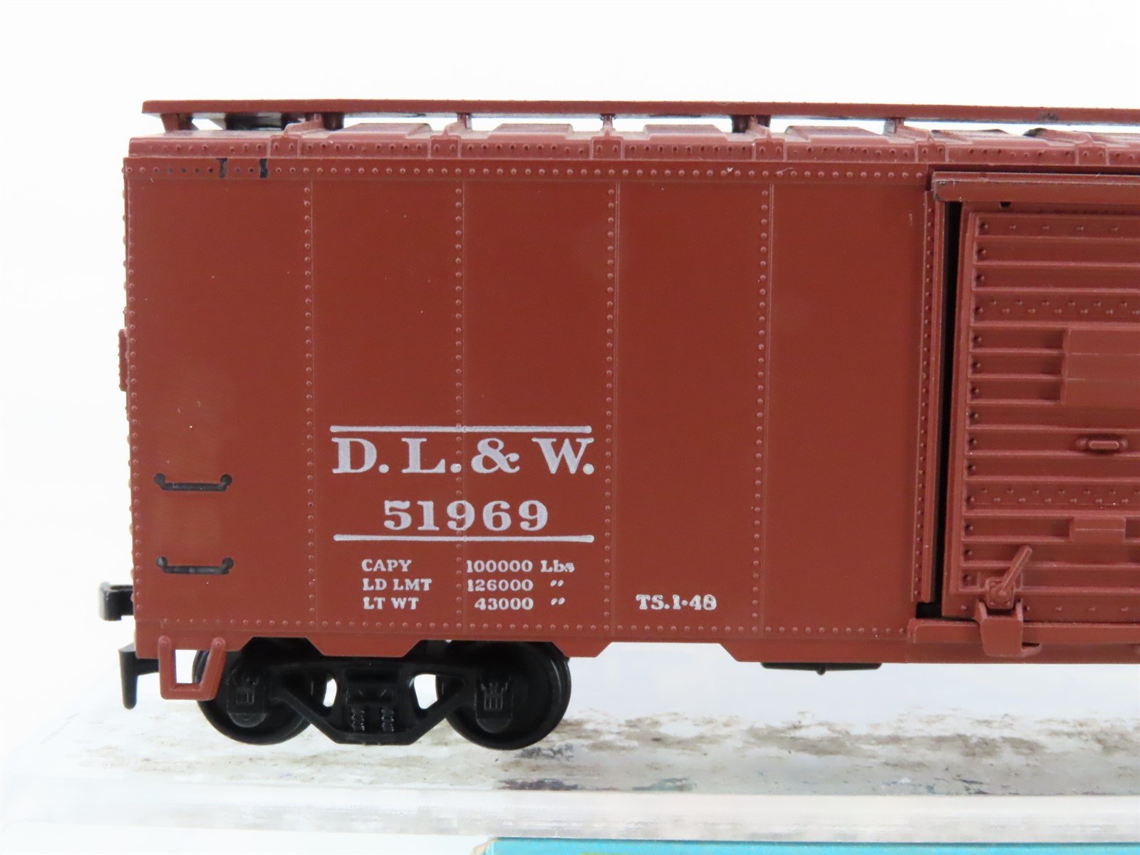 HO Athearn 5008 DL&W Lackawanna The Route of Phoebe Snow 40' Box Car #51969