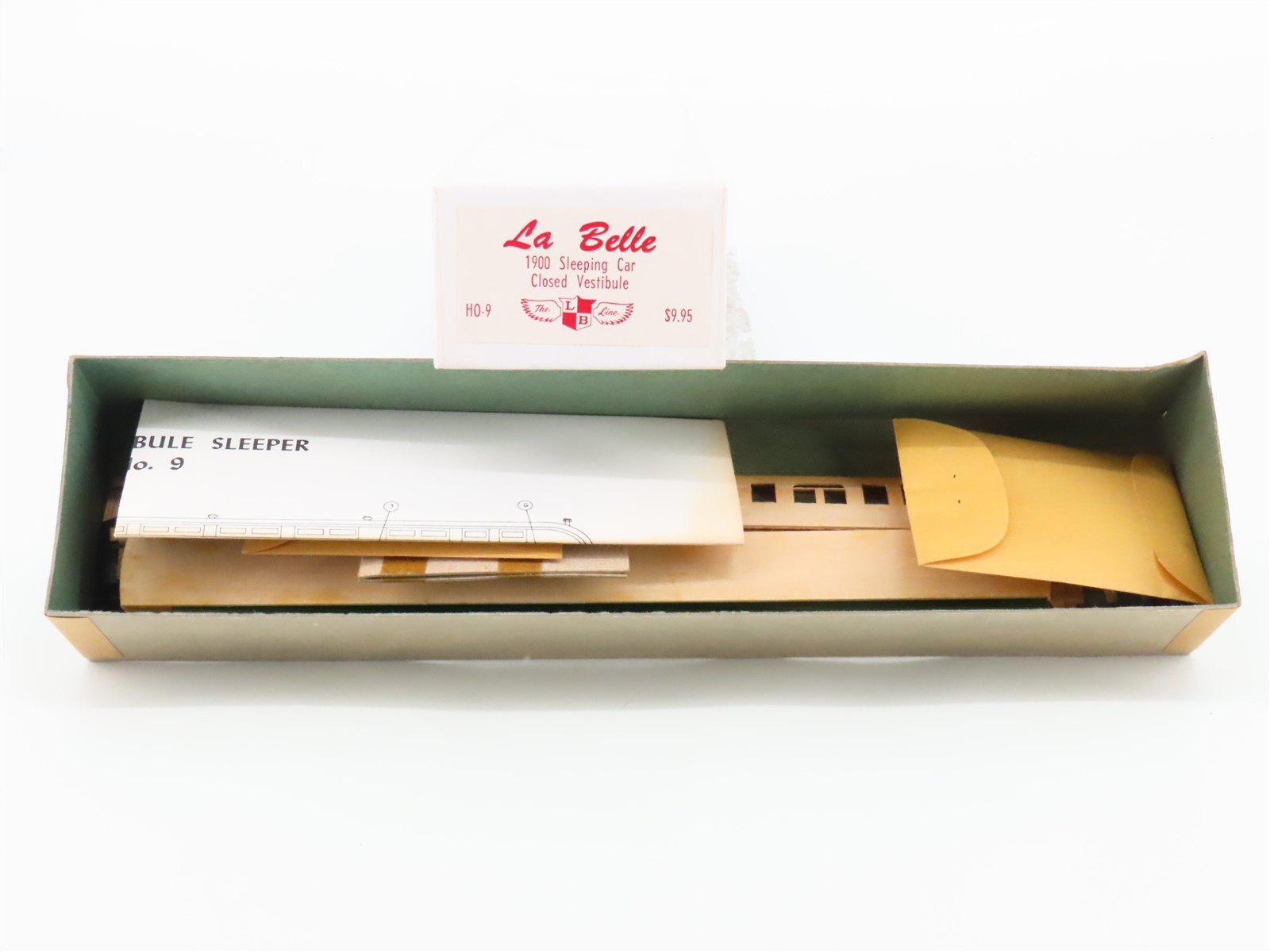 HO Scale La Belle Kit HO-9 Wood 1900 Closed Vestibule Sleeper Passenger Car