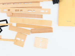 HO Scale La Belle Kit HO-1 Wood 1950 Closed Vestibule Coach Passenger Car