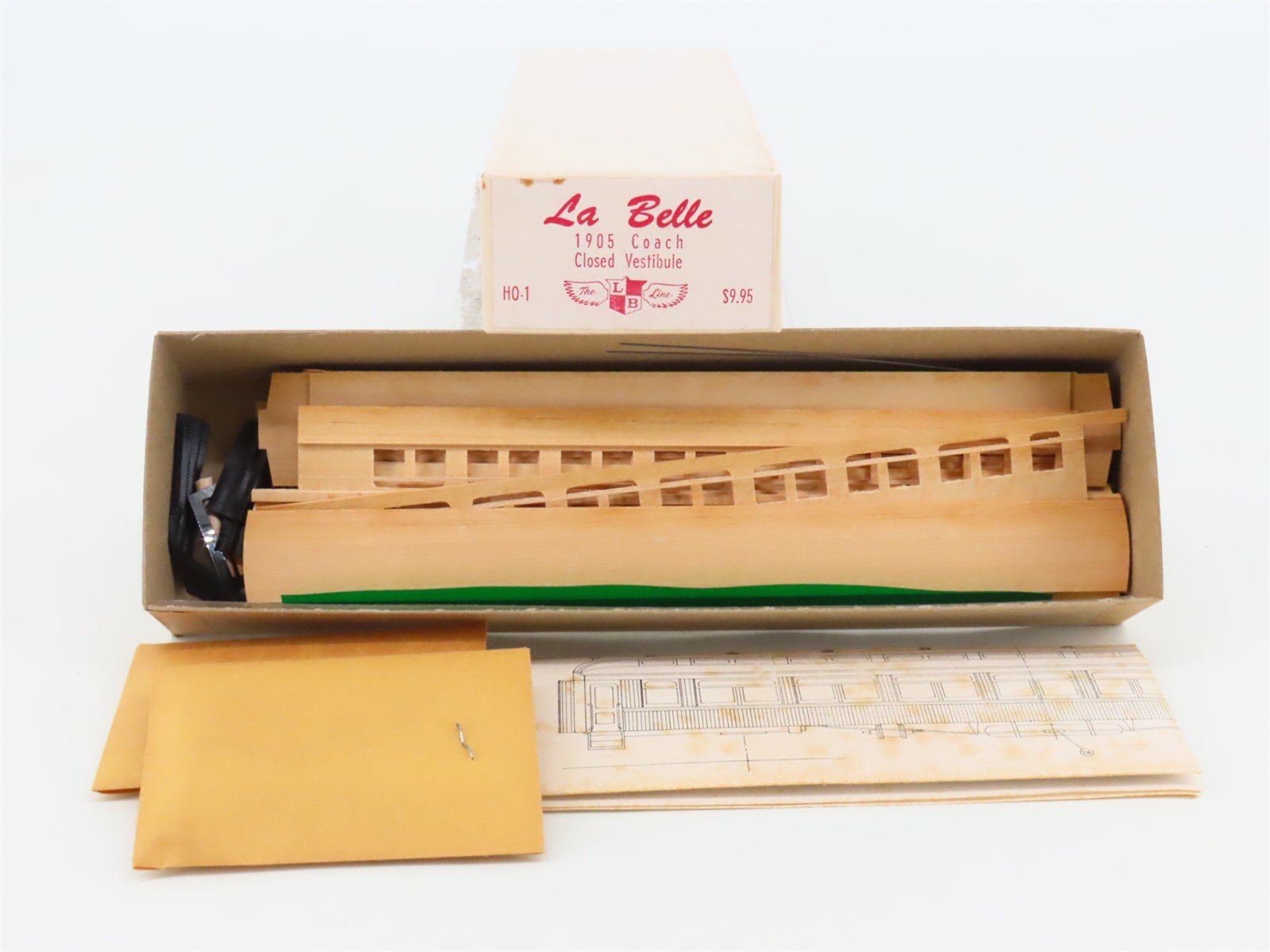 HO Scale La Belle Kit HO-1 Wood 1905 Closed Vestibule Coach Passenger Car