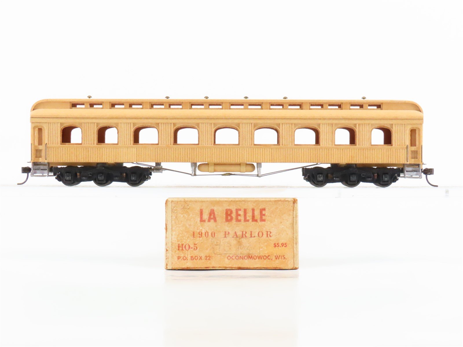 HO Scale La Belle Kit HO-5 Wood 1900 Unpainted Parlor Passenger Car