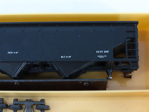 HO Train Miniature Kit 2957 Dimensional Data 2-Bay Hopper- Partially Assembled