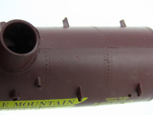 HO Scale Roundhouse Kit 3371 BMOX Battle Mountain 26' Old Timer Tank Car #08