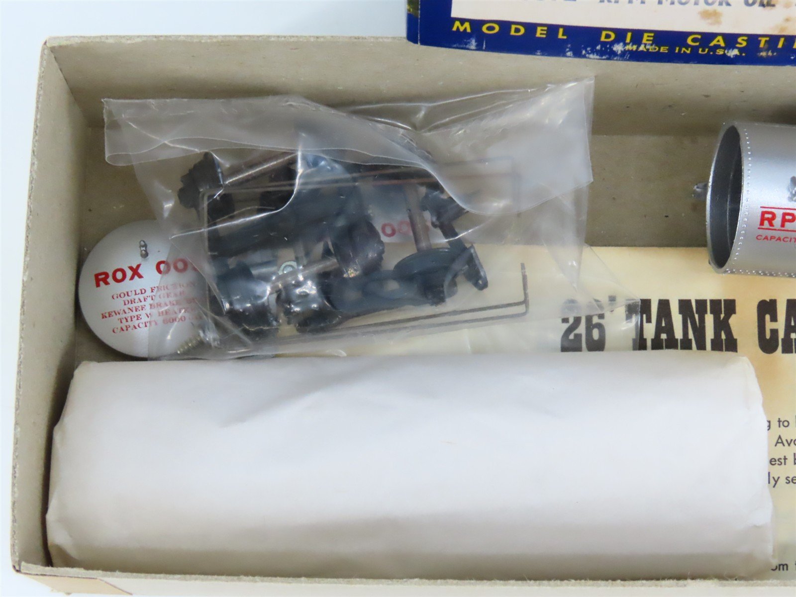 HO Scale Roundhouse Kit 3372 RPX RPM Motor Oil 26' Old Timer Tank Car #05