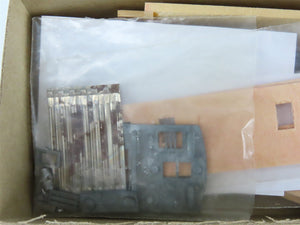 HO Scale Silver Streak Kit 929-103 Unlettered 28' Caboose