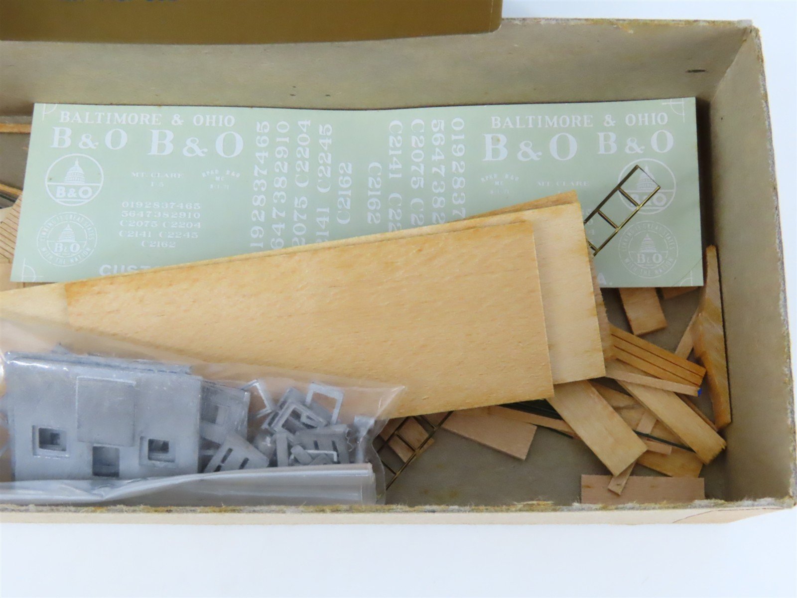 HO Scale Quality Craft Models Kit 332 B&O Baltimore & Ohio Railroad Caboose