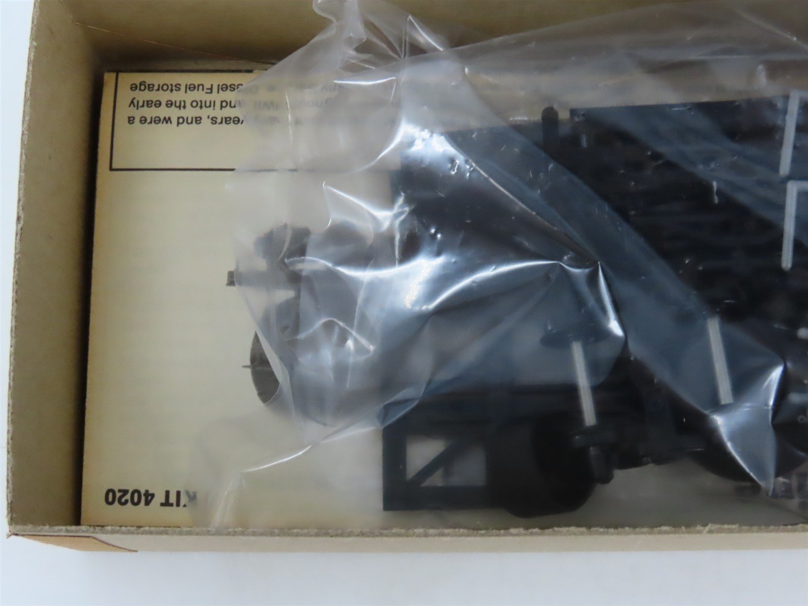 HO Scale The Gould Company Kit 4020 Unpainted 10,000 Gallon Tank Car