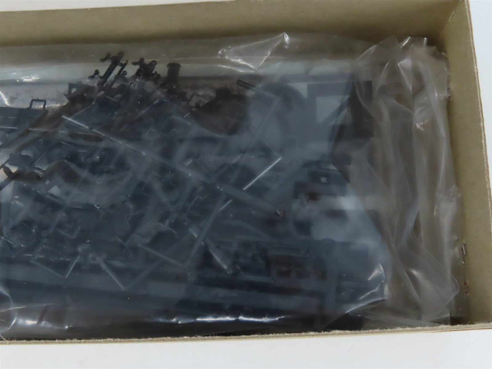 HO Scale The Gould Company Kit 4020 Unpainted 10,000 Gallon Tank Car