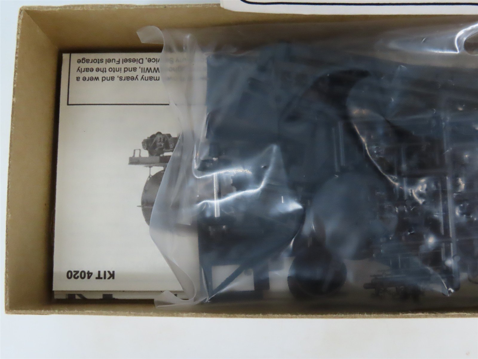 HO Scale The Gould Company Kit 4020 Unpainted 10,000 Gallon Tank Car
