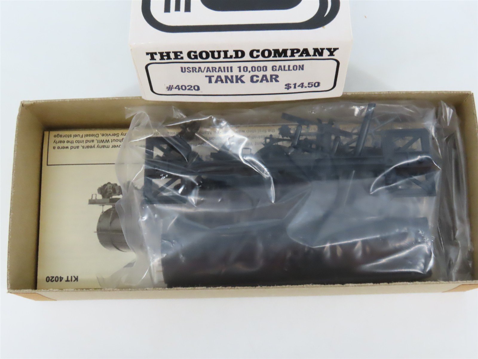 HO Scale The Gould Company Kit 4020 Unpainted 10,000 Gallon Tank Car