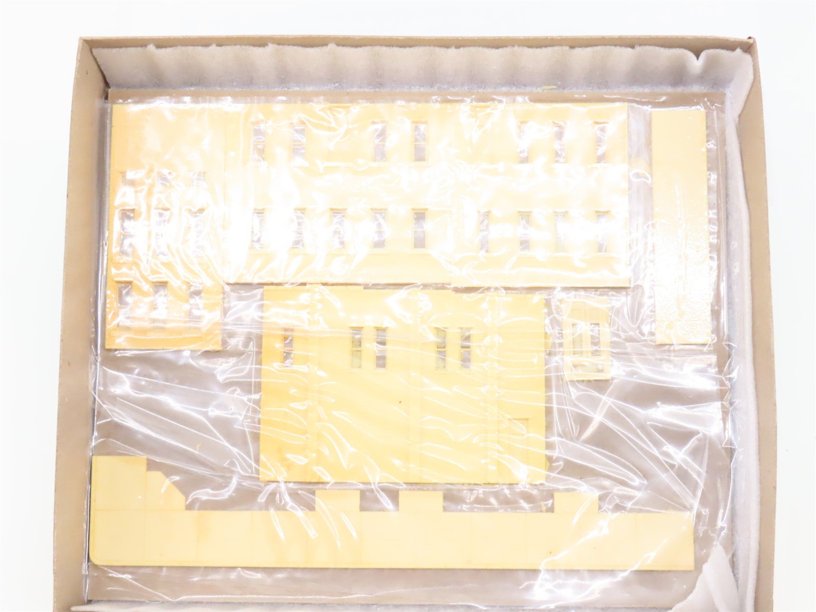 HO 1/87 Scale Magnuson Models Kit 439-539 Merchant's Row II