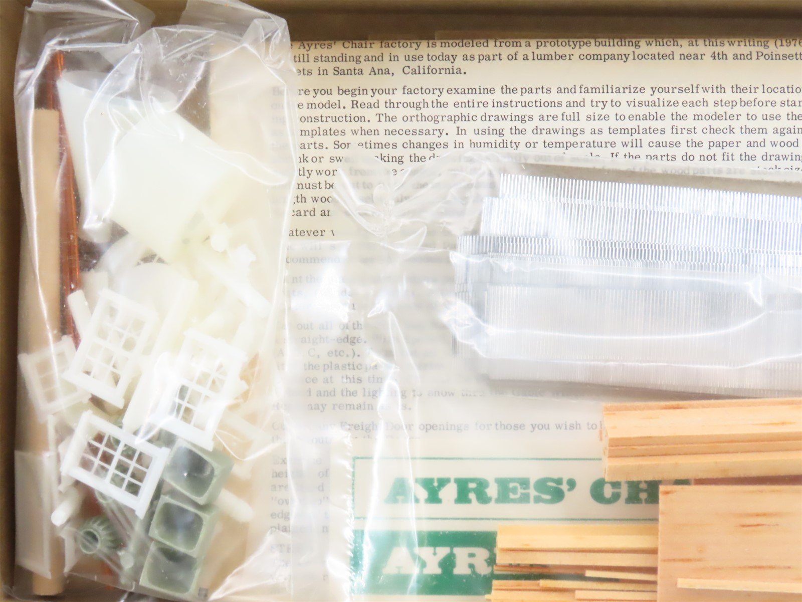 HO 1/87 Scale Campbell Scale Models Kit 391-1995 Ayres' Chairs