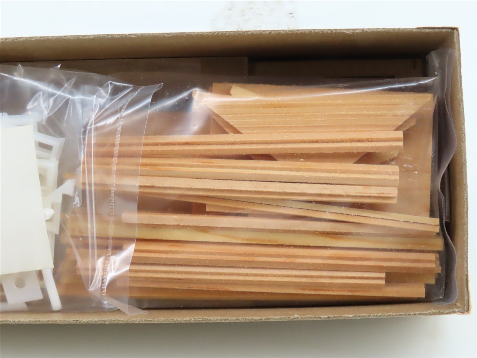 HO 1/87 Scale Campbell Scale Models Kit 412 DeWitt's Depository