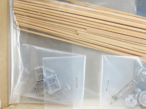 HO 1/87 Scale Structures Ltd. Kit 1106 Tool House & Pillar Crane