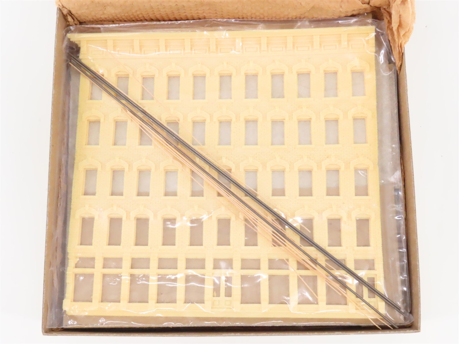 HO 1/87 Scale Magnuson Models Kit M-505 The Victoria Falls Hotel