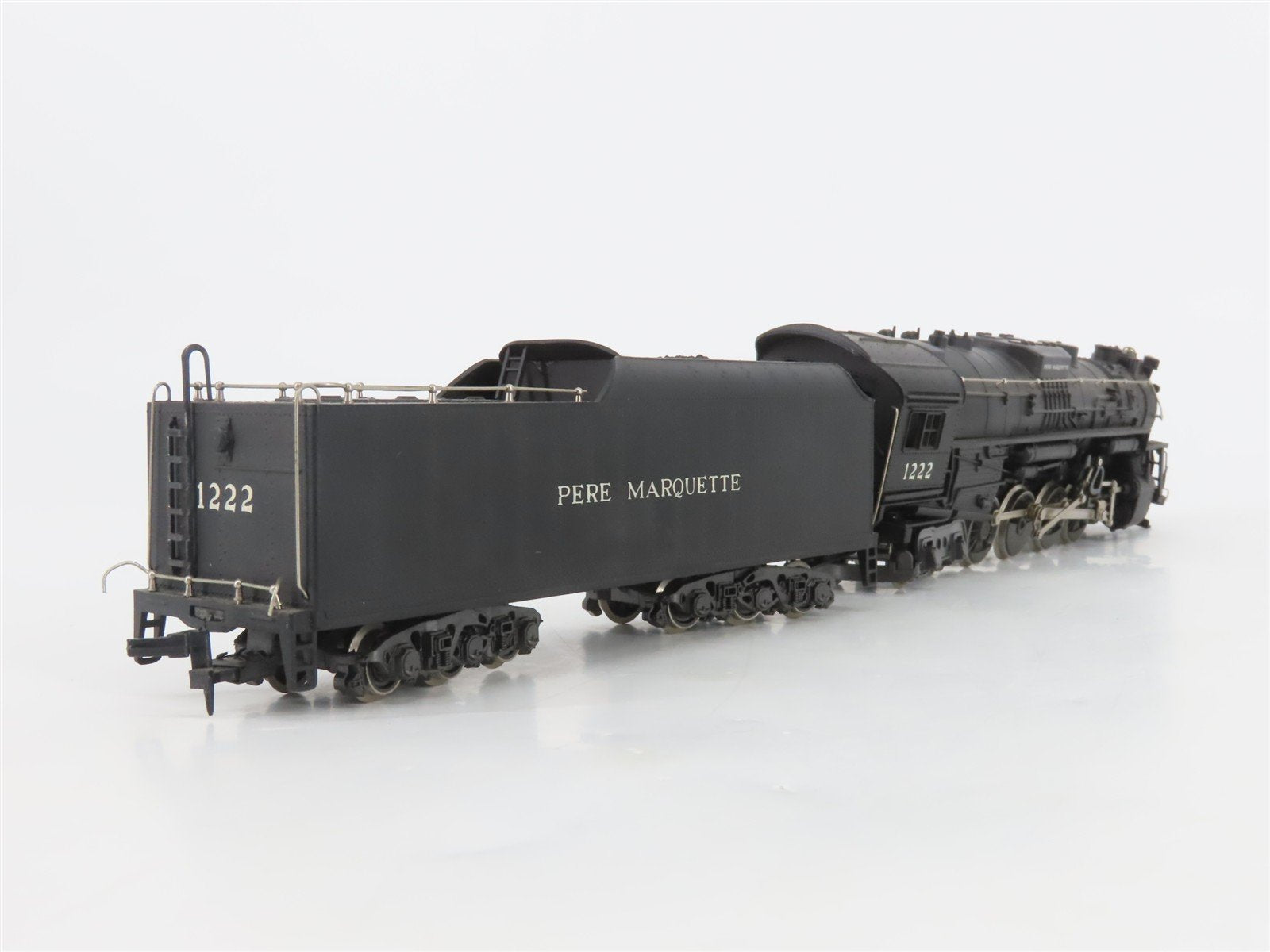 HO Scale Rivarossi PM Pere Marquette 2-8-4 Steam Locomotive #1222
