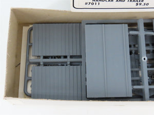HO Scale Tichy 7011 Handcar Shed Building, Handcar & Trailer Kit