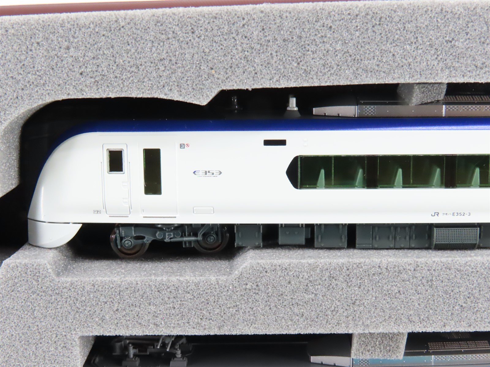N Kato 10-1836 E353 Series 