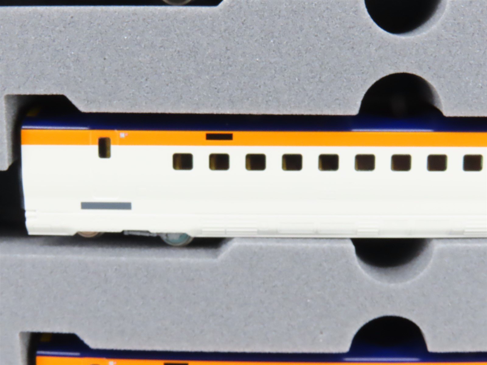 N Kato 10-2050 E8 Series Yamagata Shinkansen 