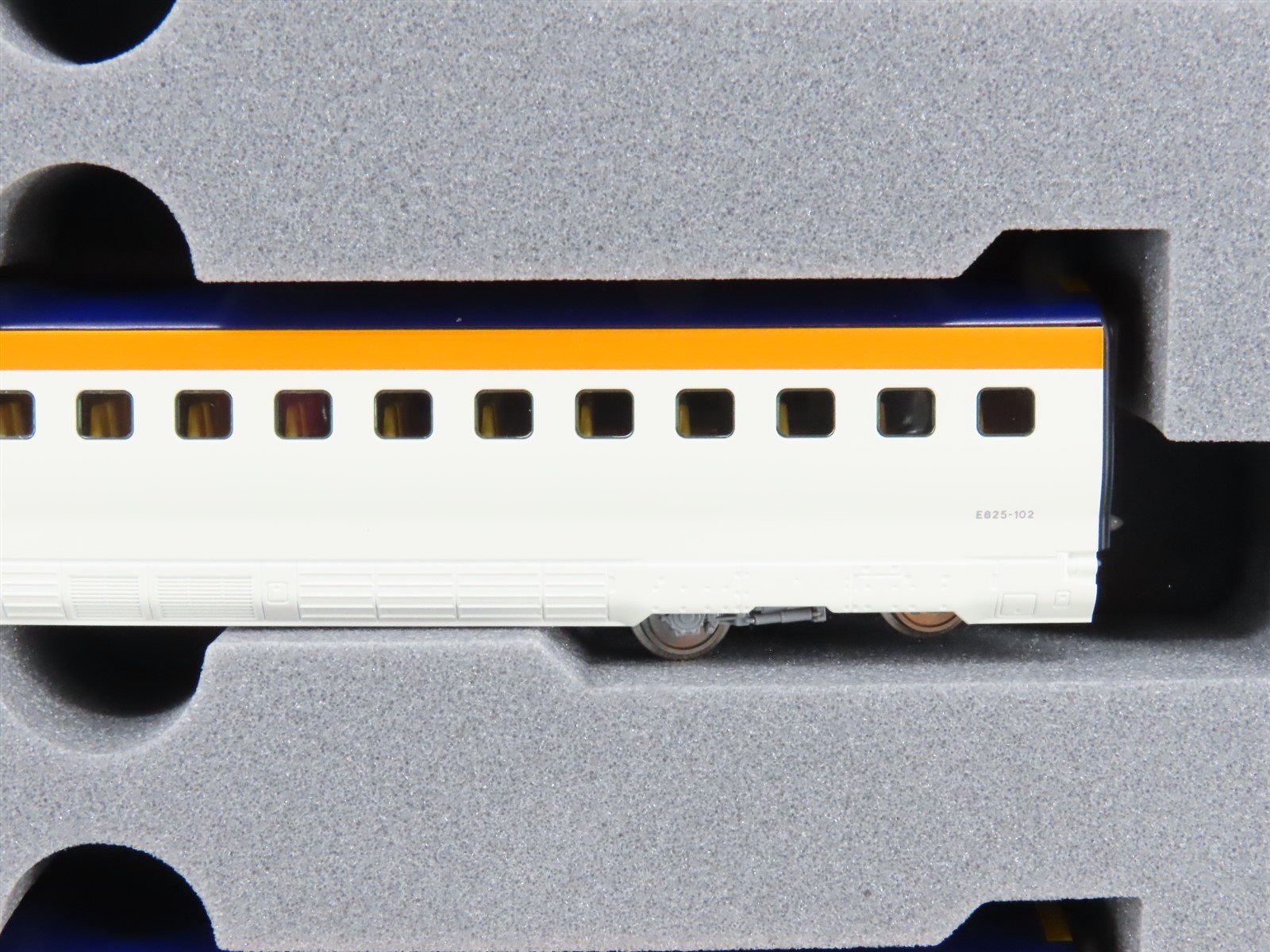 N Kato 10-2050 E8 Series Yamagata Shinkansen 