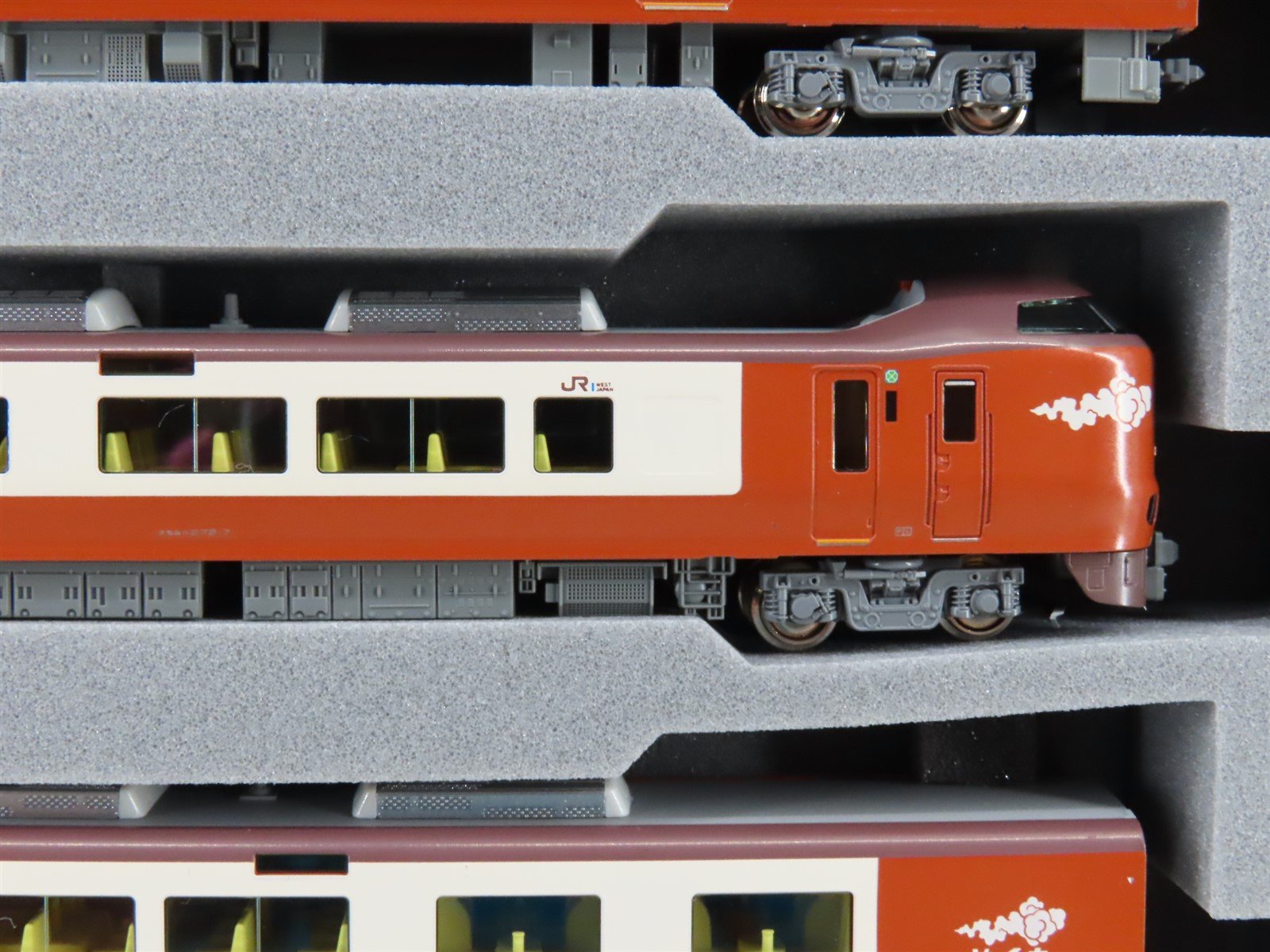 N Scale Kato 10-2000 273 Series 