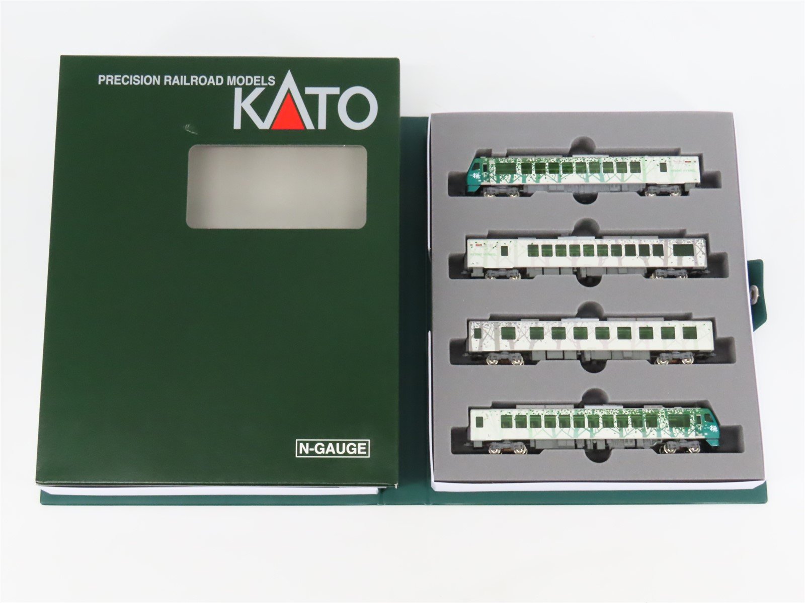 N Scale Kato 10-2073 HB-E300 Series "Resort Shirakami" Electric Passenger Set