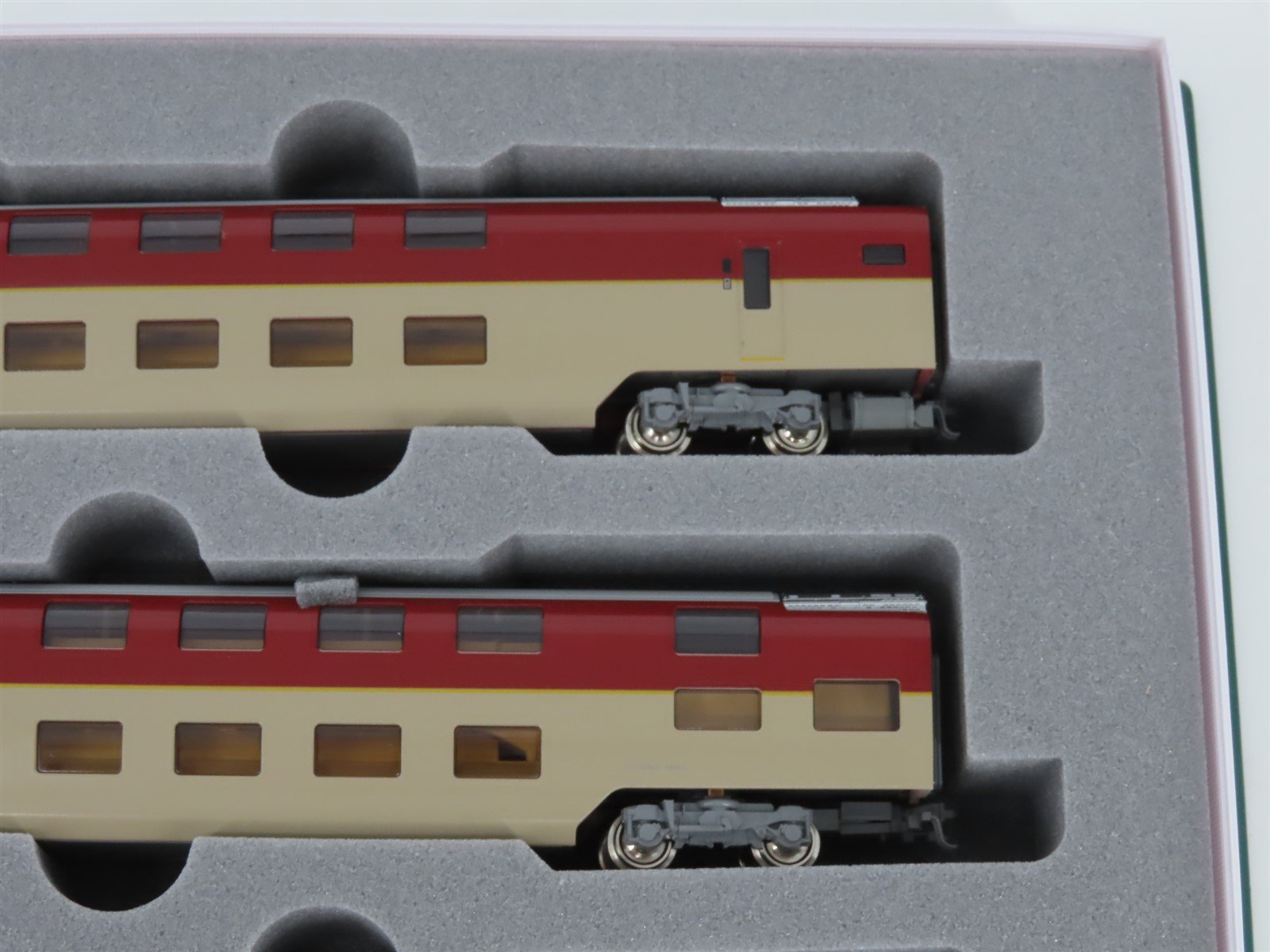 N Scale Kato 10-1565 285-3000 Series 