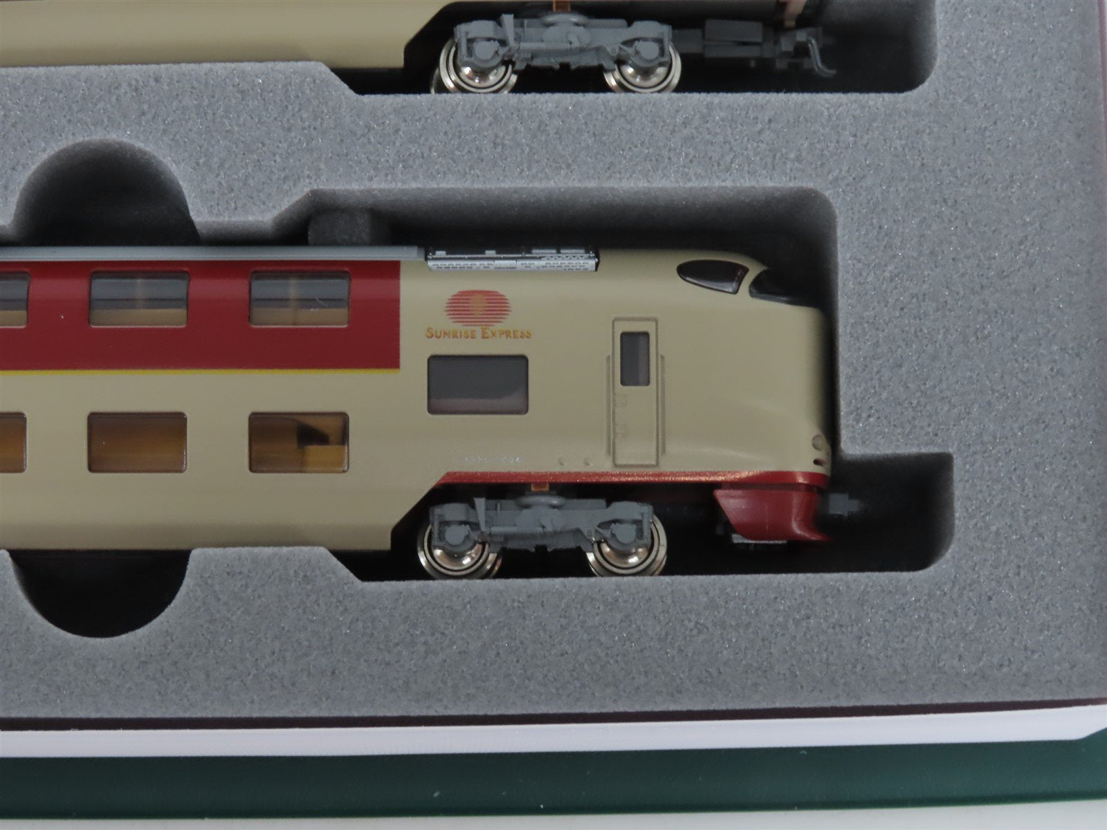 N Scale Kato 10-1565 285-3000 Series 