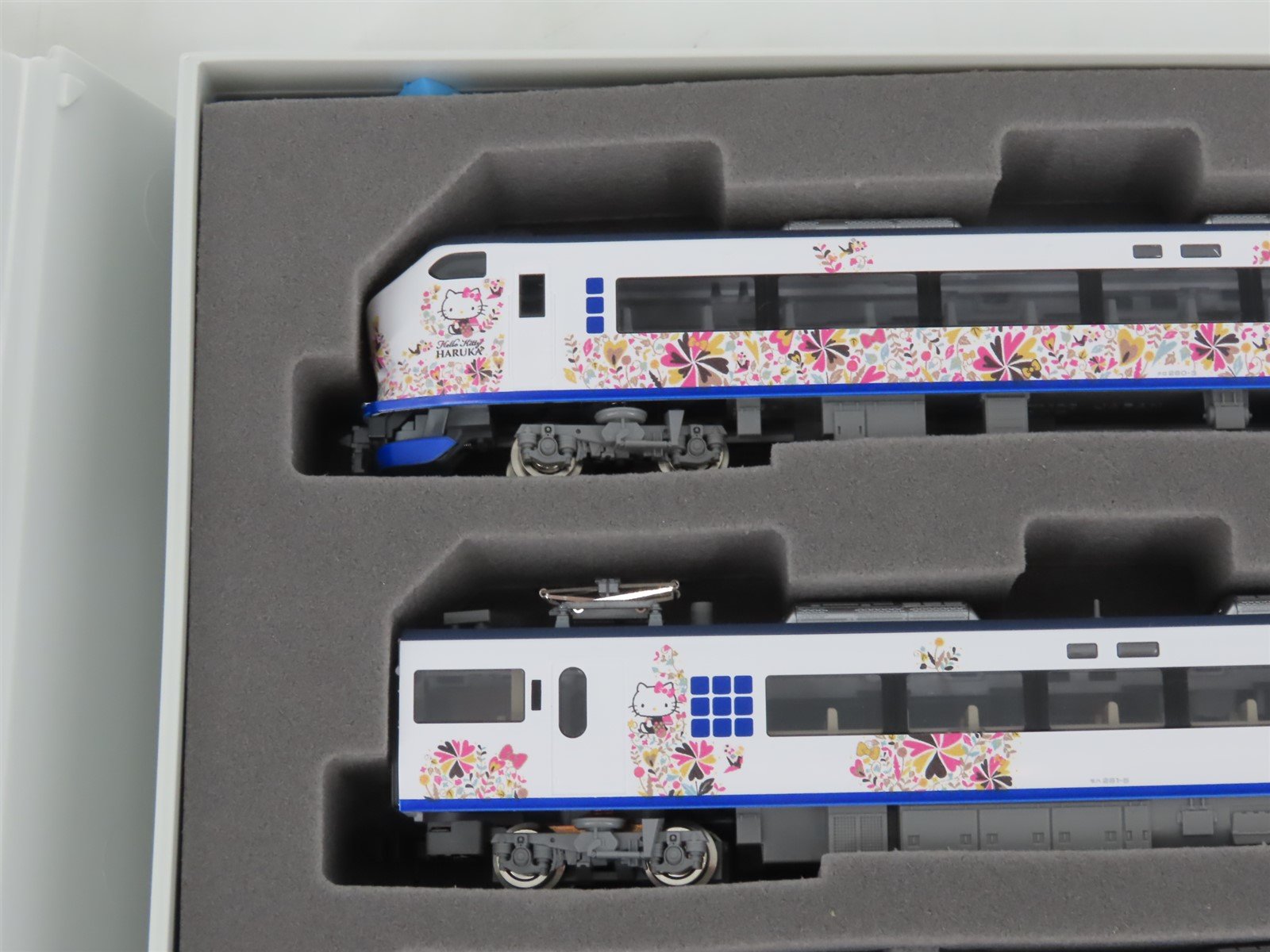 N Scale Tomix 98690 JR Ori-Tsuru Hello Kitty Haruka Electric Passenger Set