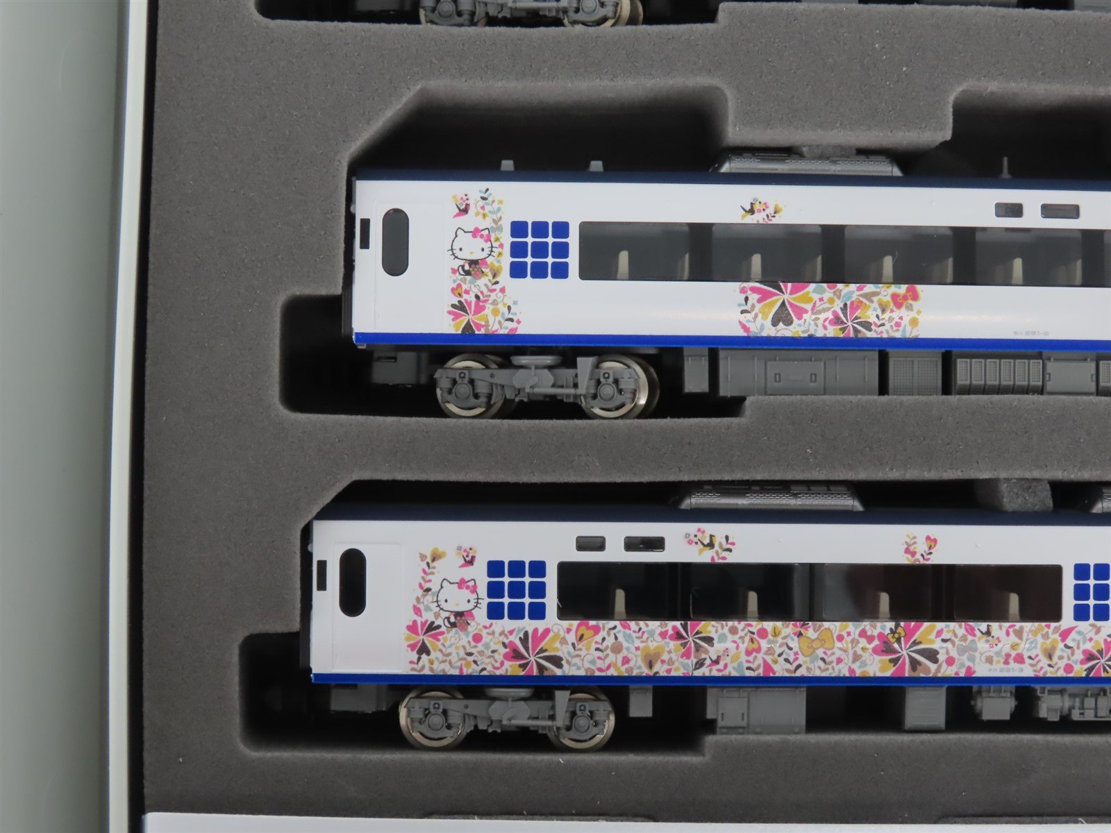 N Scale Tomix 98690 JR Ori-Tsuru Hello Kitty Haruka Electric Passenger Set