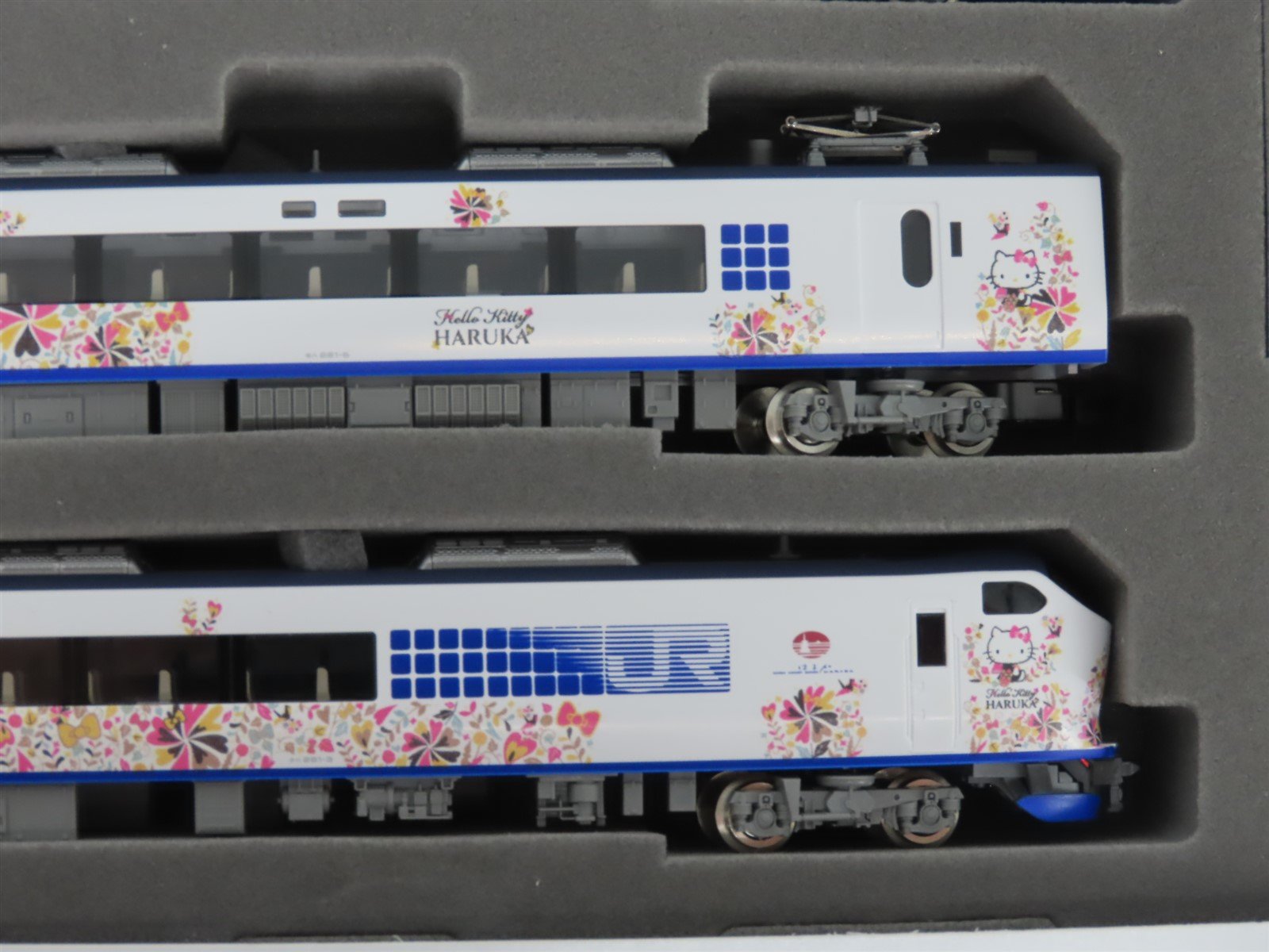 N Scale Tomix 98690 JR Ori-Tsuru Hello Kitty Haruka Electric Passenger Set