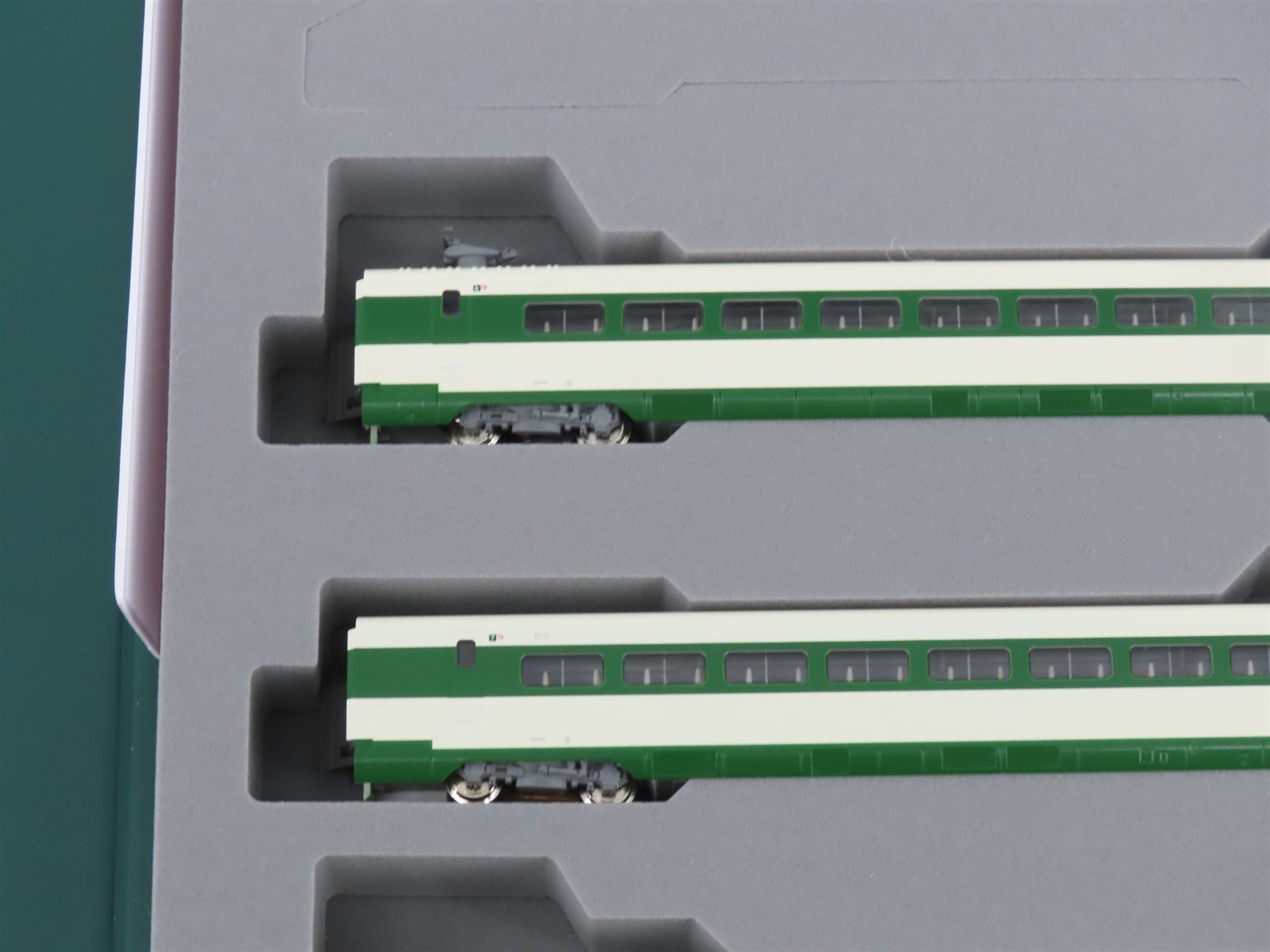 N Scale KATO 10-1807 E2 Series-1000 Shinkansen Electric Passenger Set