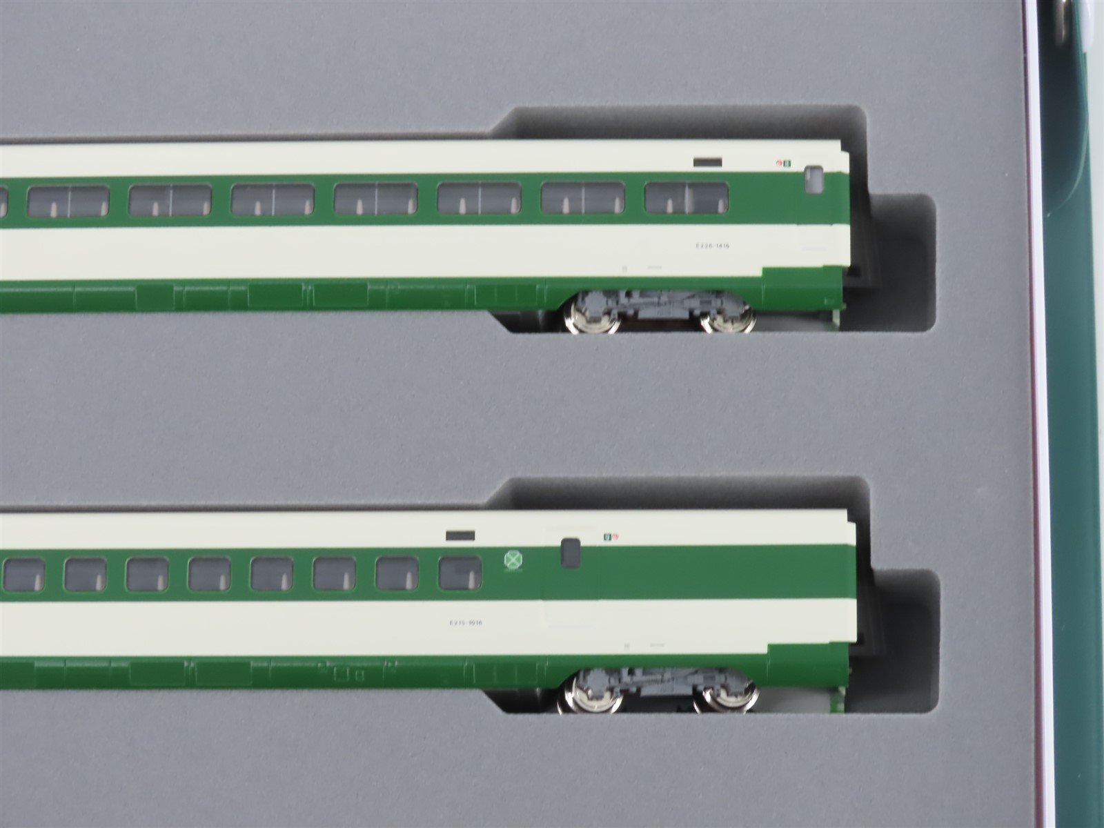 N Scale KATO 10-1807 E2 Series-1000 Shinkansen Electric Passenger Set