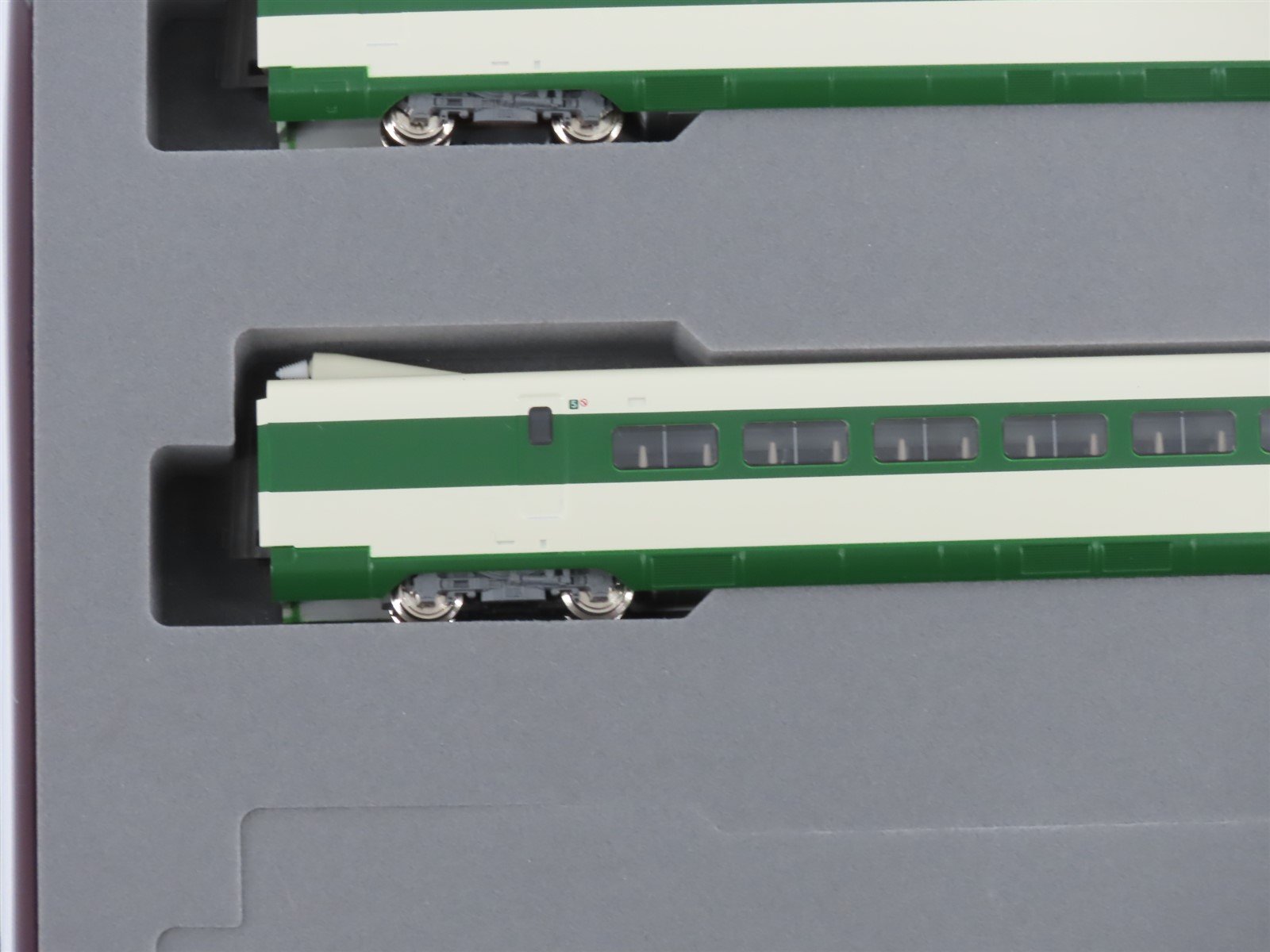 N Scale KATO 10-1807 E2 Series-1000 Shinkansen Electric Passenger Set