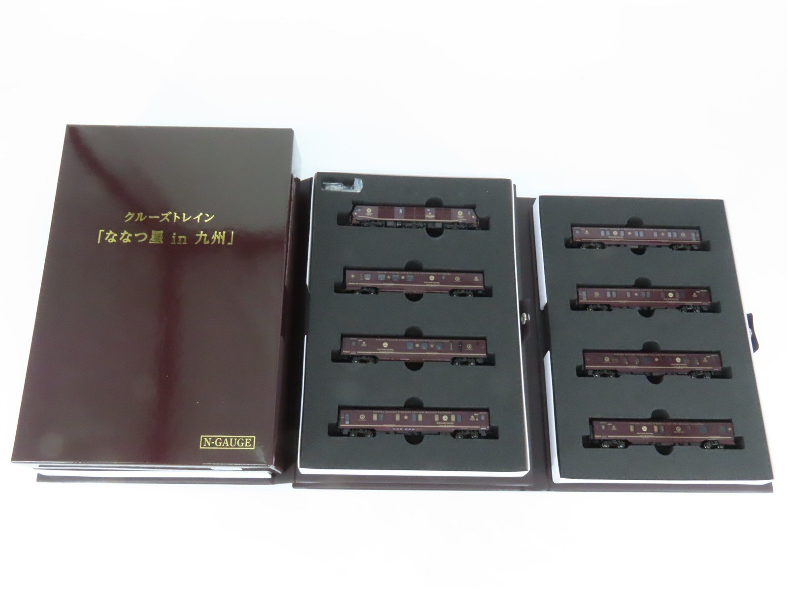 N KATO 10-1519 Cruise Train "Seven Stars in Kyushu" DF200 Diesel Passenger Set