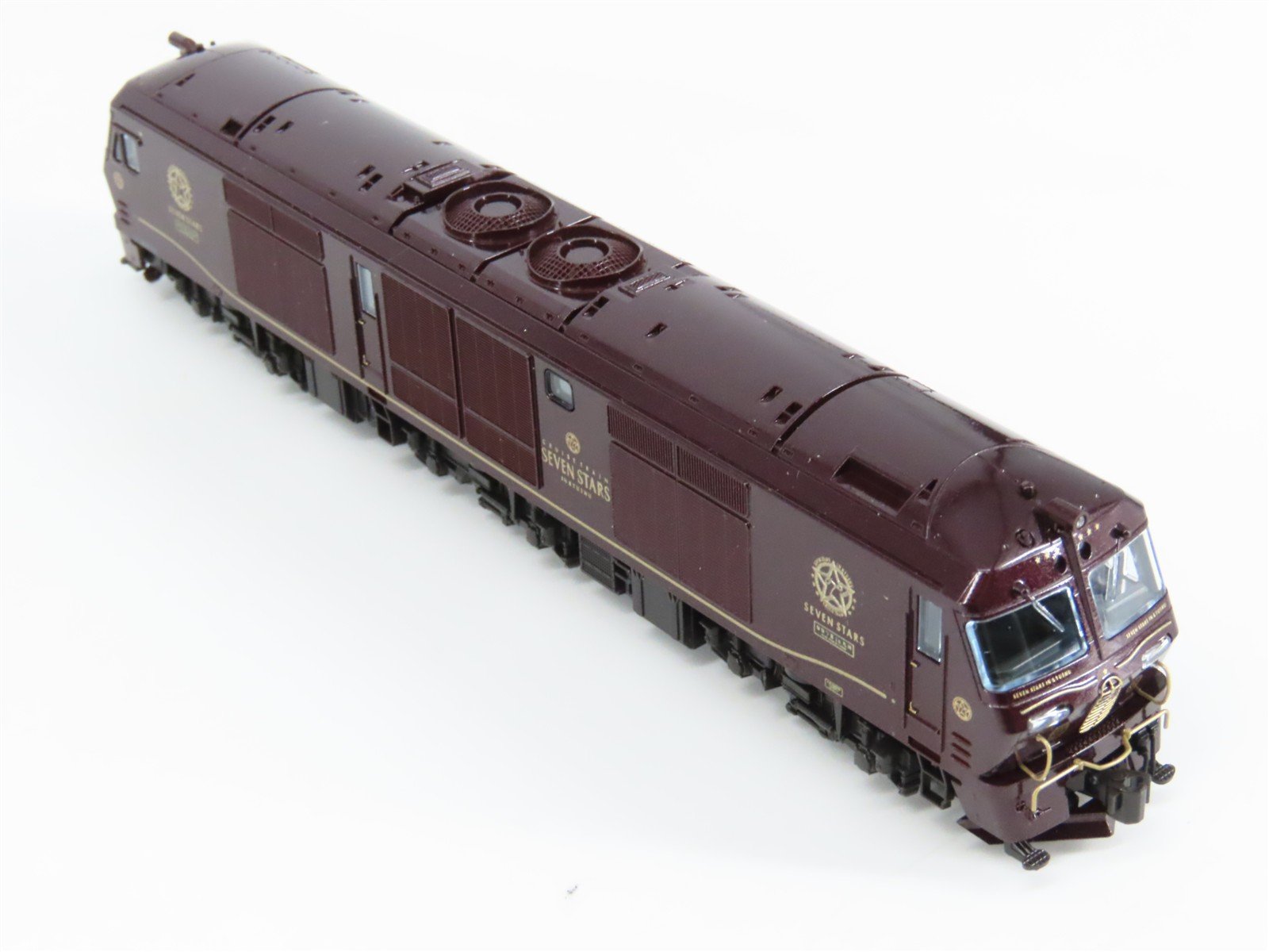 N KATO 10-1519 Cruise Train 