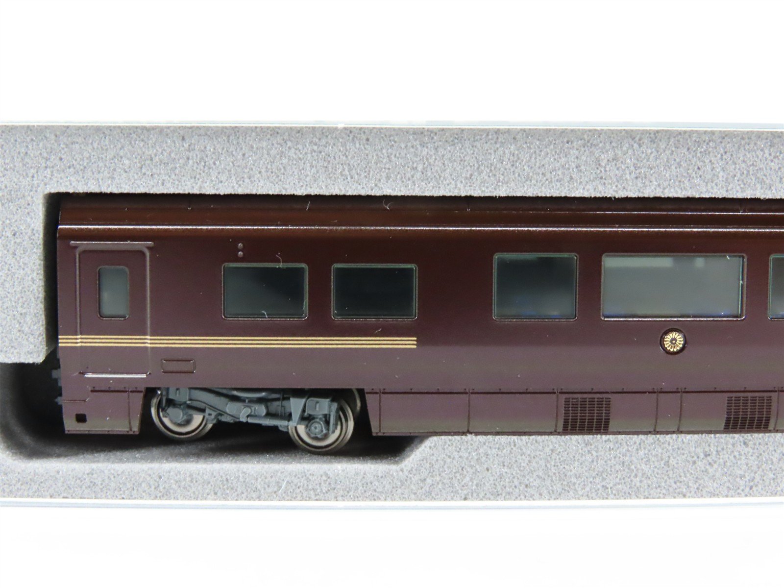 N Scale KATO 4935-1 JR Japan Railways Special Imperial Family Passenger Car