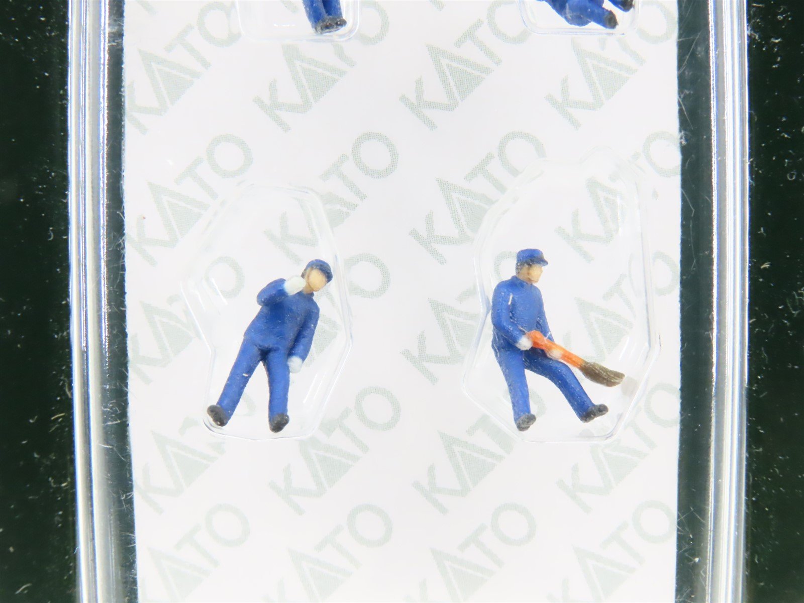 N Scale KATO 24-770/771 Steam Locomotive Crew A&B Figures 8-Piece Set