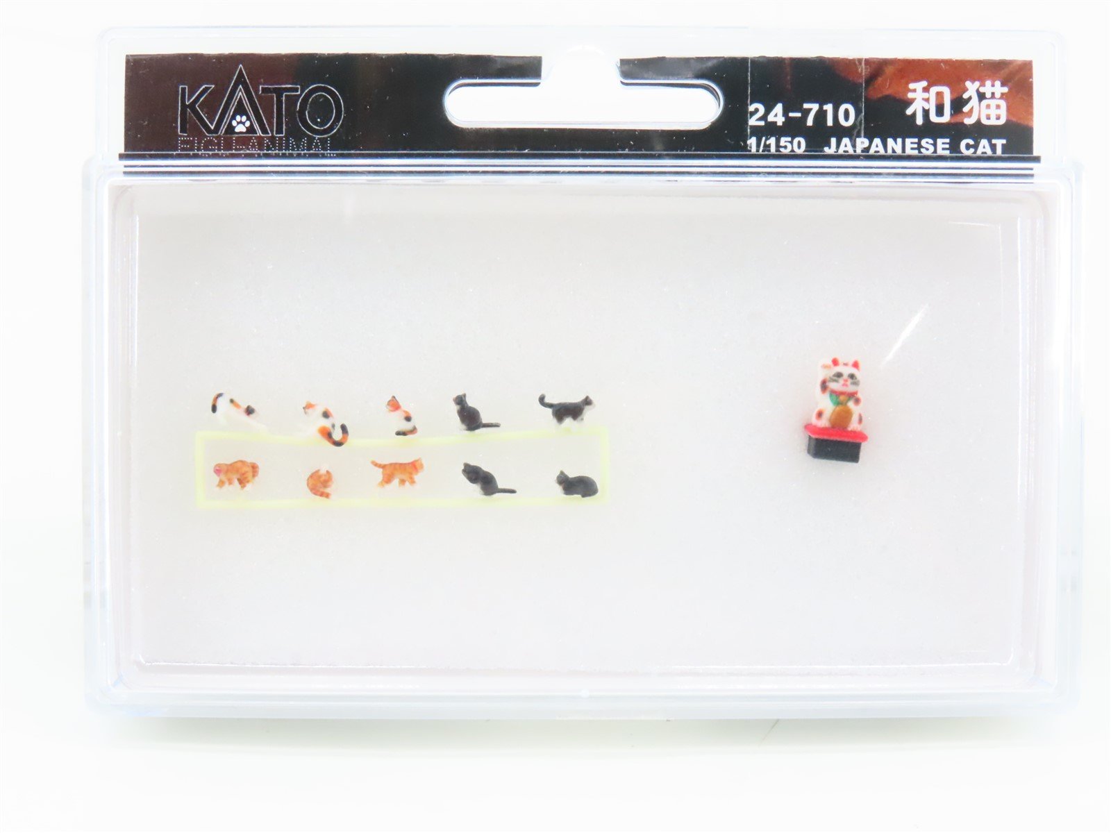 N 1/150 Scale KATO Figu-Animal 24-710 Maneki-Neko Beckoning Cat & 10 Cat Figures