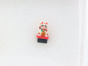 N 1/150 Scale KATO Figu-Animal 24-710 Maneki-Neko Beckoning Cat & 10 Cat Figures