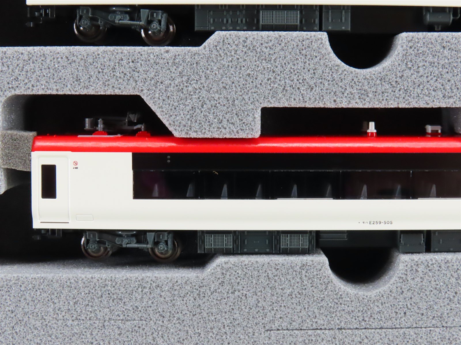 N Scale Kato 10-1934 E259 Series 
