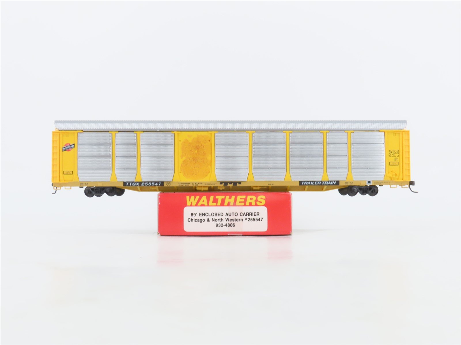 HO Scale Walthers 932-4806 TTGX CNW 89' Enclosed Auto Carrier #255547 - BUILT